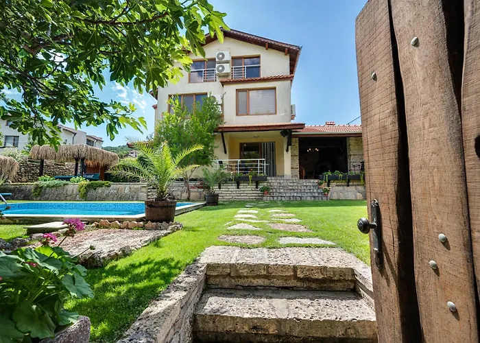 فيلة Komitata-pool And Jacuzzi *