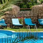 Komitata-pool And Jacuzzi * Balchik