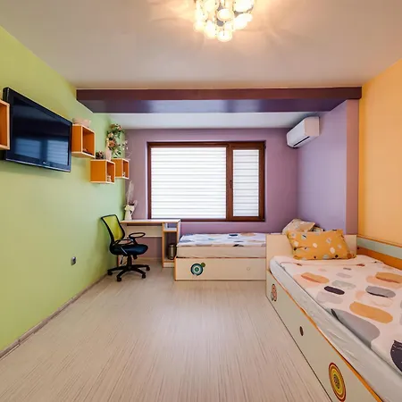 Komitata-pool And Jacuzzi Villa Balchik